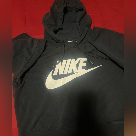 Small Black Nike Hoodie Great Condition - Picture 2 of 3